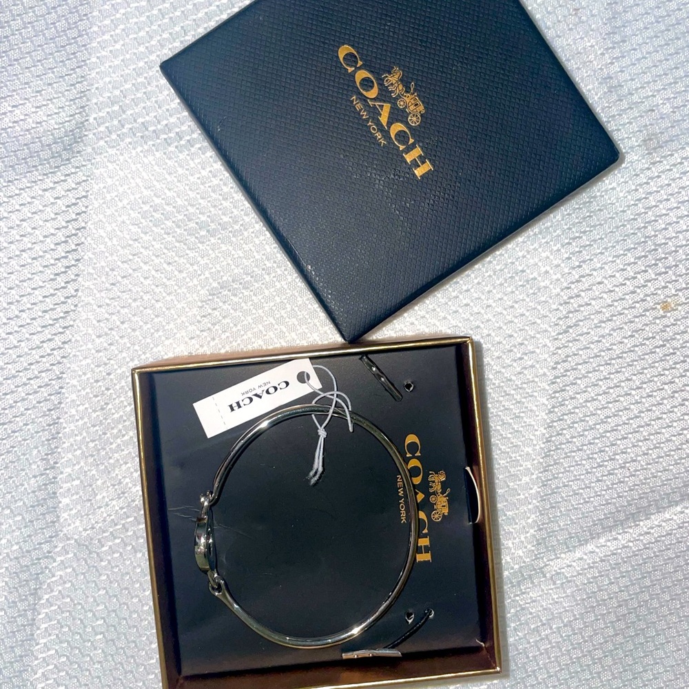 NWT Silver Coach Bangle - Picture 2 of 2